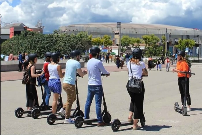 Tour in scooter elettrico: Città vecchia di Danzica - 1,5 ore di magia!