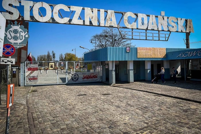 Gdańsk: Shipyard Uncovered - Solidarity Walking Tour