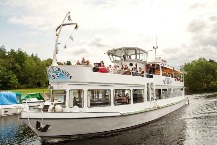 Loch Lomond, Highlands & Stirling Castle Tour from Edinburgh