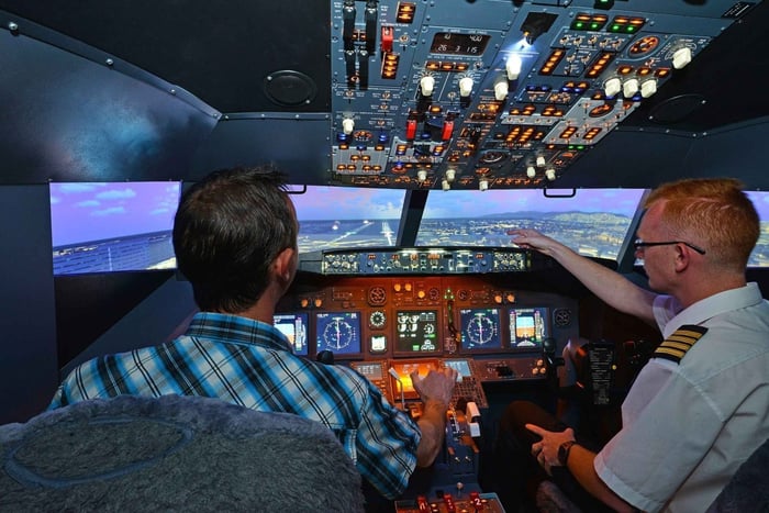 Adelaide: Fighter Jet or Boeing 737 Flight Simulator