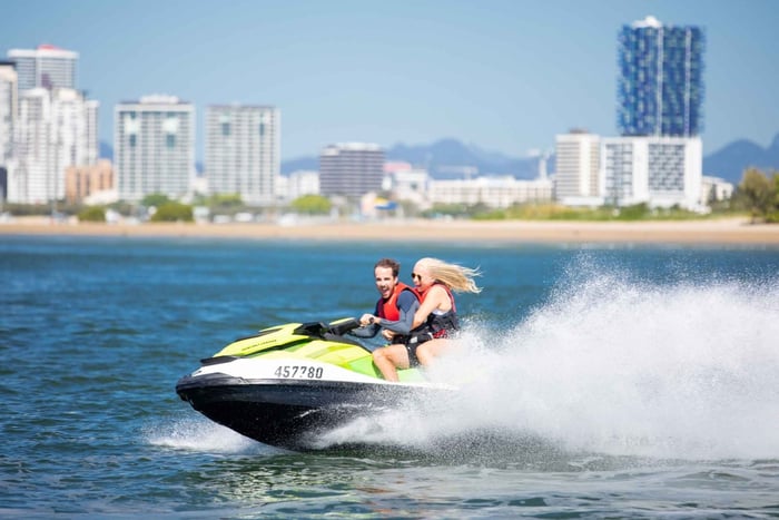 Gold Coast: 1,5 tunnin vesiskootterisafari Stradbroke Islandille