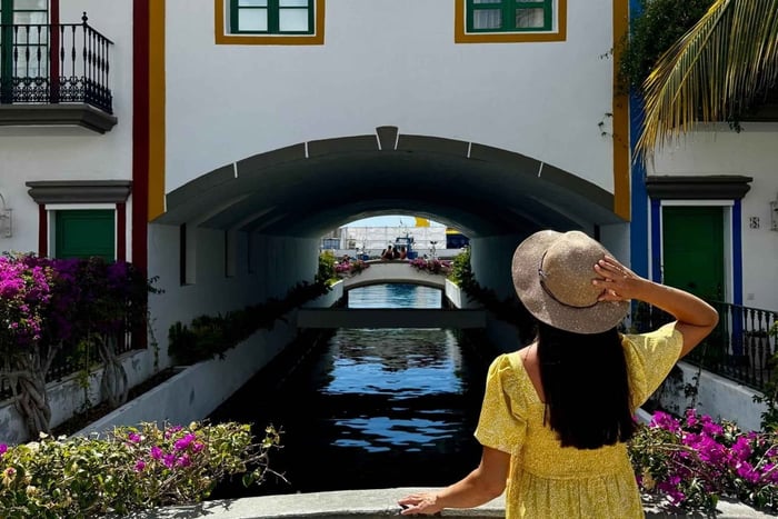 Tur til Playa de Amadores og Puerto de Mogan på Gran Canaria