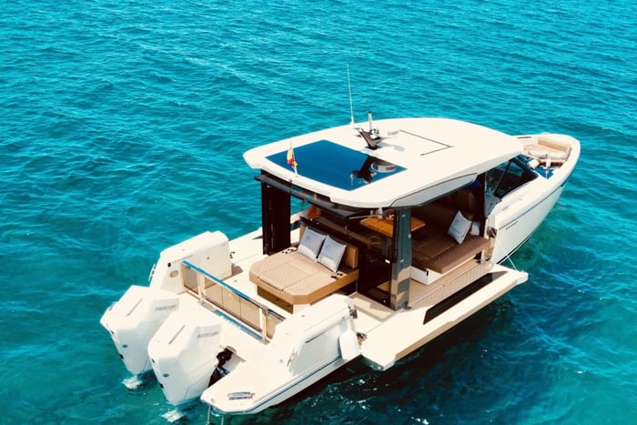 Gran Canaria: Private Luxury Boat Charter with Food & drinks