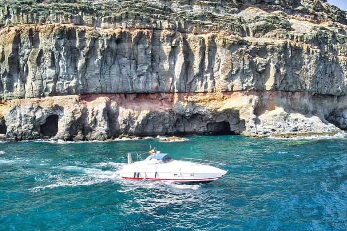 Gran Canaria shared yacht trip with food and drinks