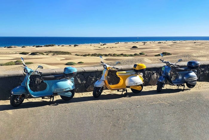 Maspalomas and Las Palmas: electric vintage scooter for rent