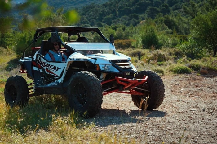 Atenas: Passeio Guiado de Buggy e Quadriciclo Fora de Estrada em Salamina