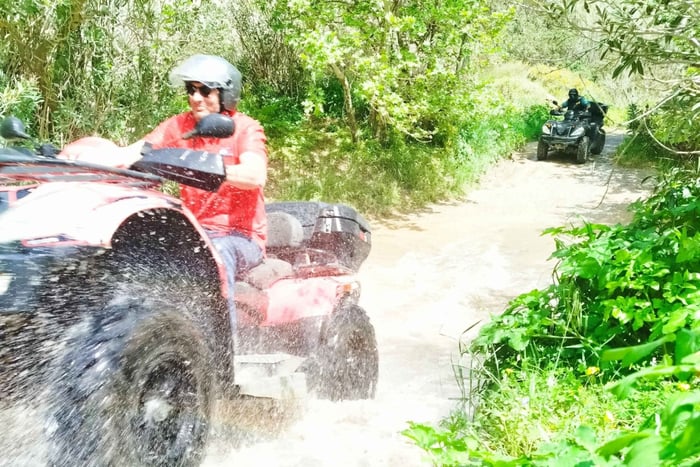 Kreta: Safaritur i Heraklion med firhjuling, jeep, buggy og lunsj