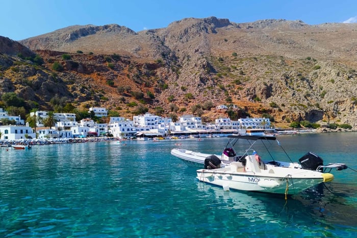 Desde Chania: Visita guiada a Loutro (billetes de barco incluidos)