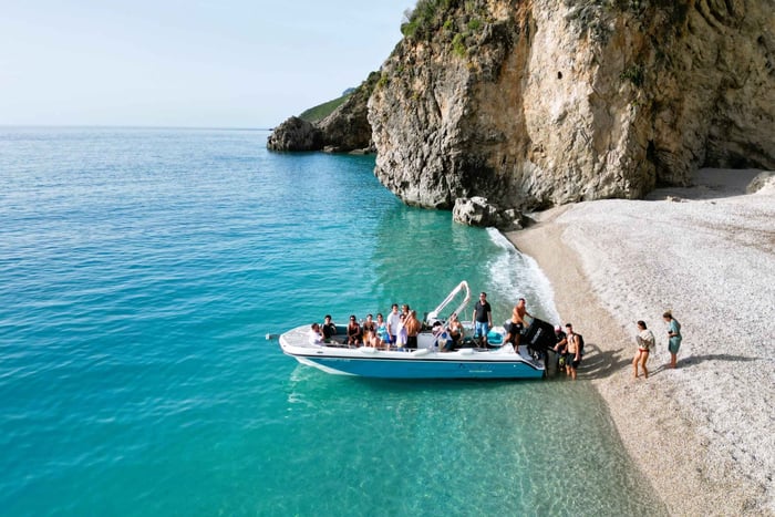 Paleokastritsa: boat excursion to caves, Paradise and Stelari beaches