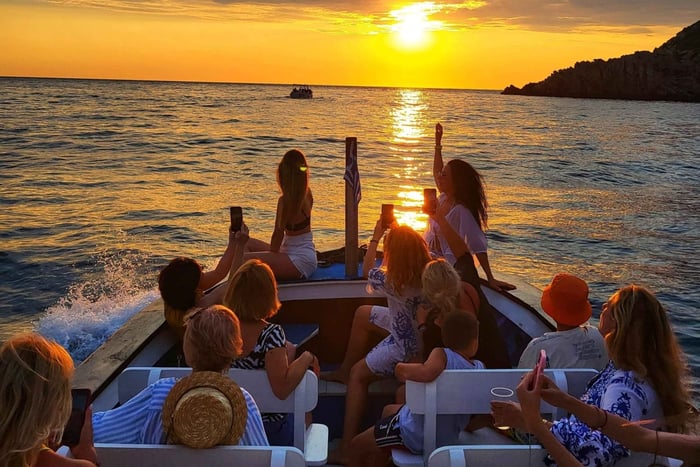 Paleokastritsa:Corfu Paradise SUNSET CRUISE