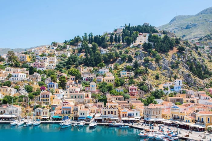 Rhodes : Excursion en bateau vers l'île de Symi avec baignade à Saint-Georges