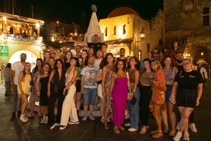 Rhodes Nightlife Pub Crawl Tour: Free Shots & Club Entry
