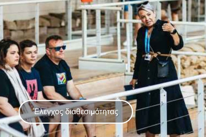 Santorin : Akrotiri : visite guidée privée avec prise en charge à l'hôtel