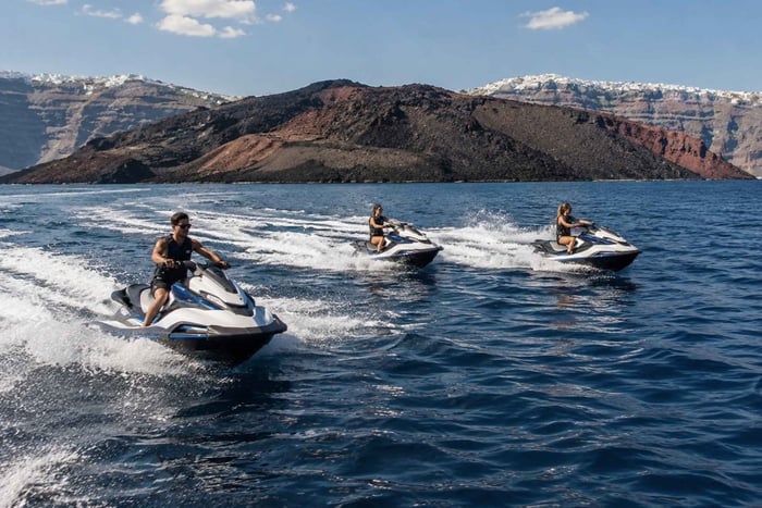 Vannscooteropplevelse på Santorini til vulkanske strender + GRATIS bilder
