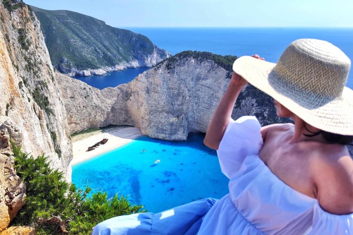 Zakynthos: Shipwreck & Blue Caves Max 10 guests