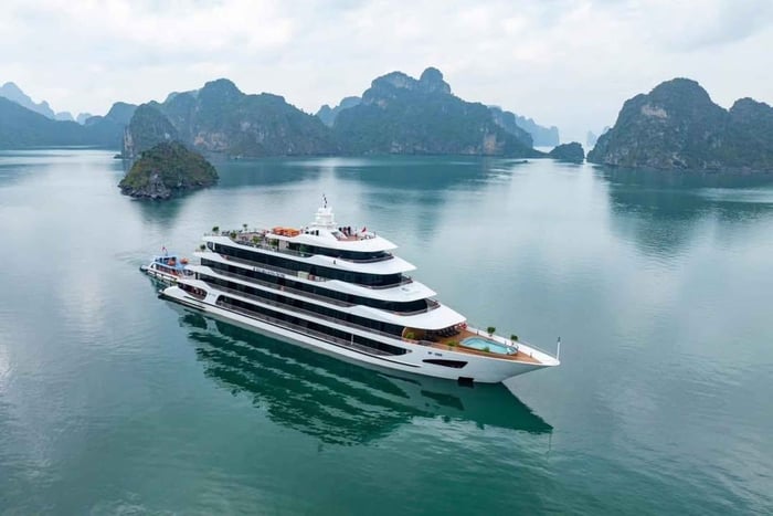 4 Days Ha Long, Lan Ha Bay, Cat Ba and Ninh Binh Tour