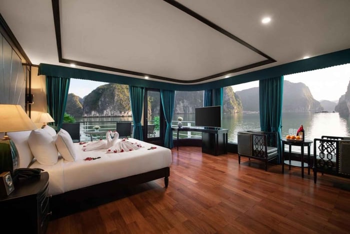 Hanoi: 2-Day Ha Long, Lan Ha 5-Star Cruise w/ Balcony View