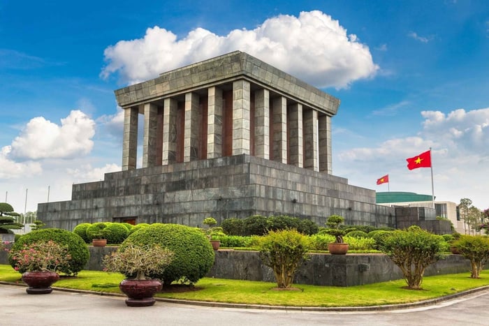 Ho Chi Minh Mausoleum Skip-the-Line Entry Ticket