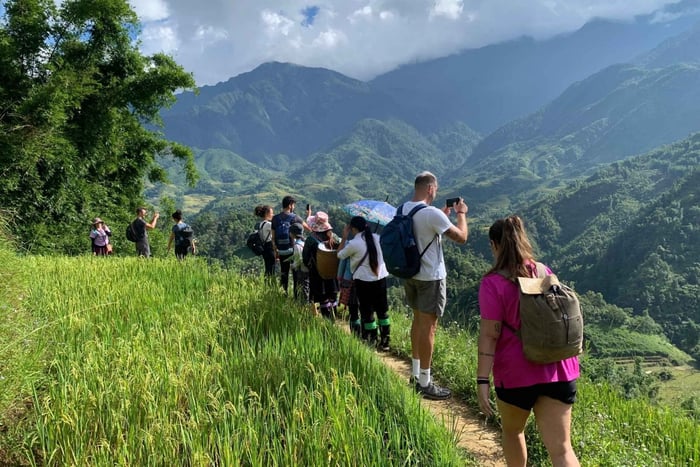 Sapa-Trekking 2 Tage 1 Nacht Transfer mit Kabinenbus