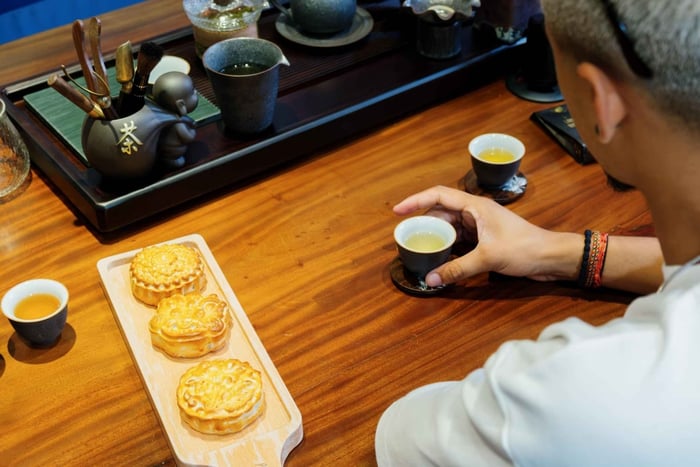 Vietnamese Mooncake Workshop with Tea Tasting
