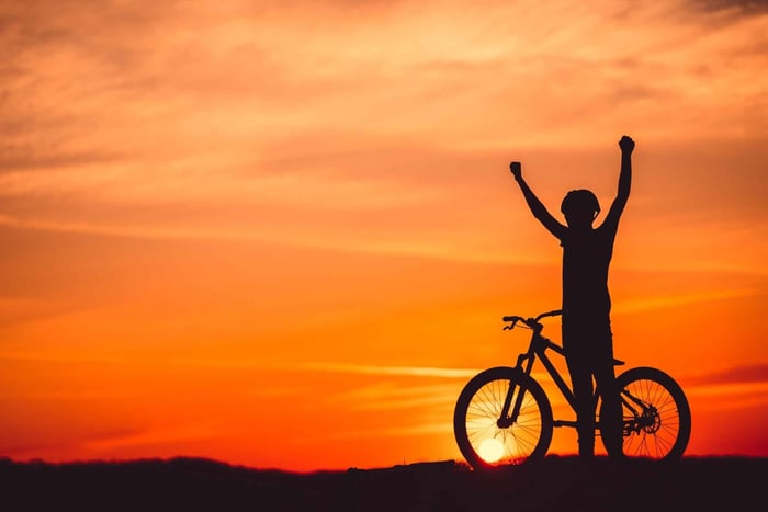Tour en bici autoguiado al amanecer en Haleakala con Bike Maui