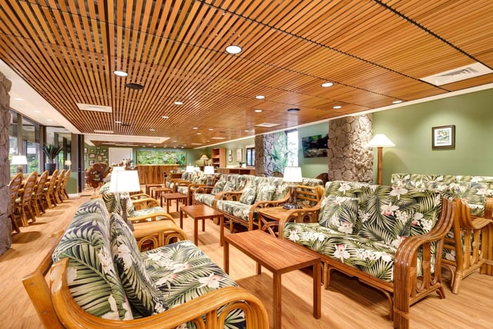 HNL Honolulu Daniel K. Inouye Airport IASS Hawaii Lounge