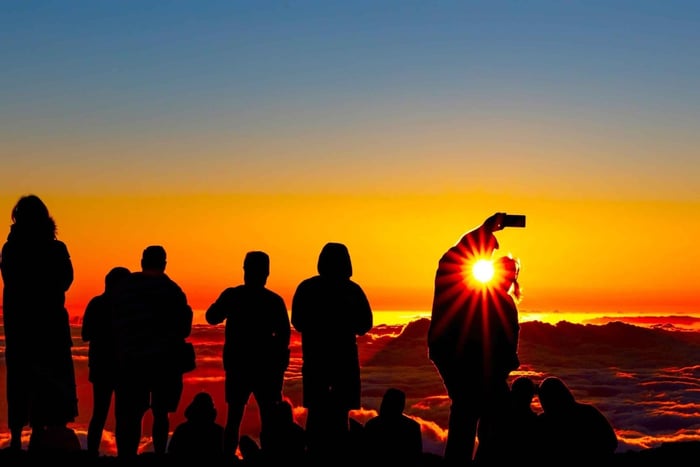 Maui: Haleakala Sunset and Stargazing Tour with Dinner