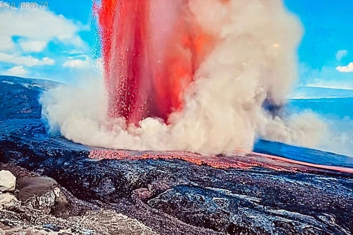 The Pele Express Kīlauea Only: Eruption Roulette Tour