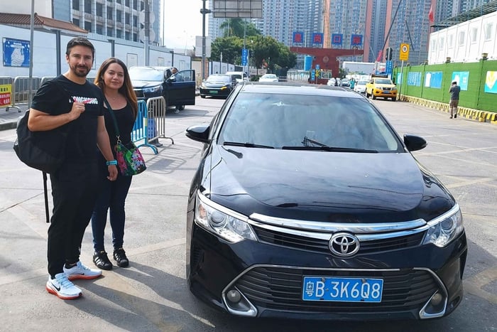 1 Tag Autovermietung in Shenzhen mit Fahrer (10 Stunden)