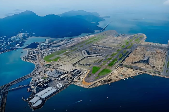 Airport (HKG) Layover Private Tour