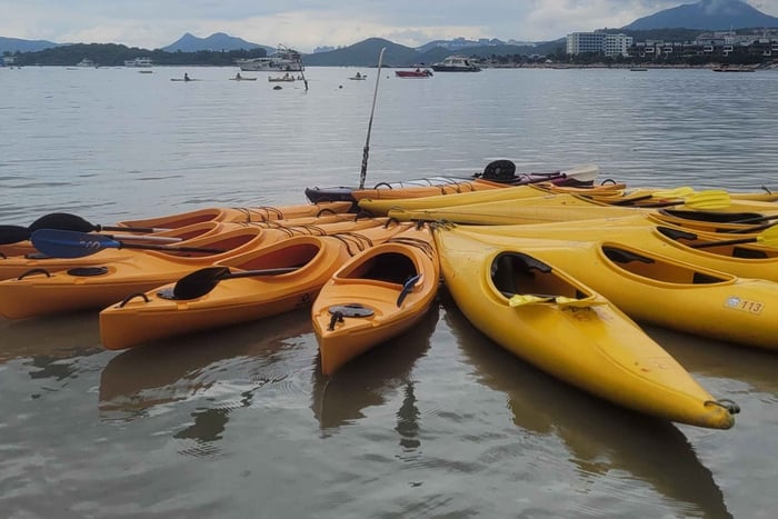 Odkryj ukryte piękno Sai Kung: przygoda kajakowa