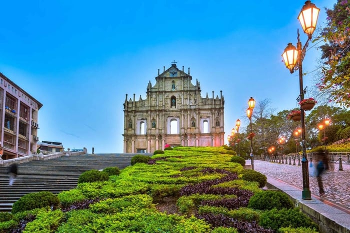 Från Hong Kong: Dagstur till Macau med färja, lunch och upphämtning