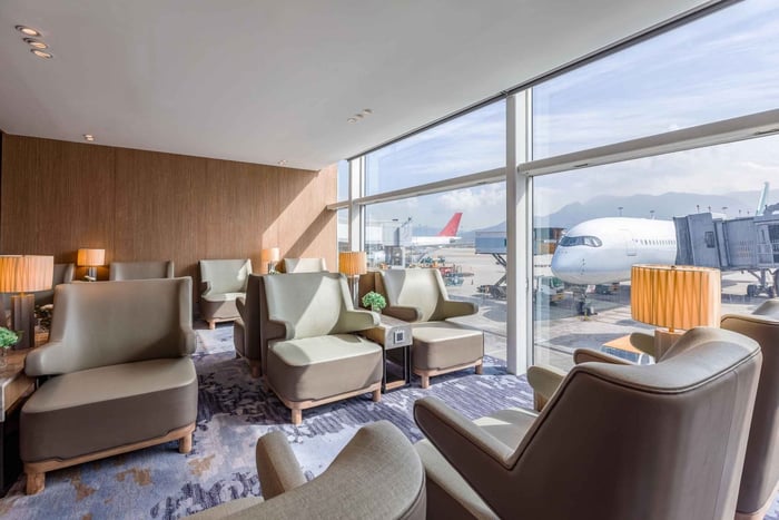 HKG Hong Kongs internationella flygplats: Inträde till Premium Lounge
