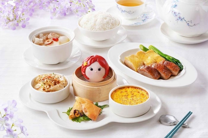 Hong Kong Disneyland: Voucher til Disney Artisan-fast menu