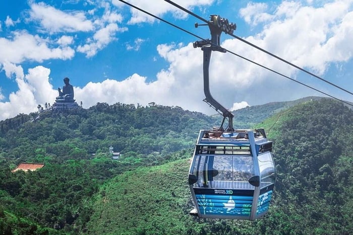 Lantau: Priority Ngong Ping 360 Cable Car with City Transfer