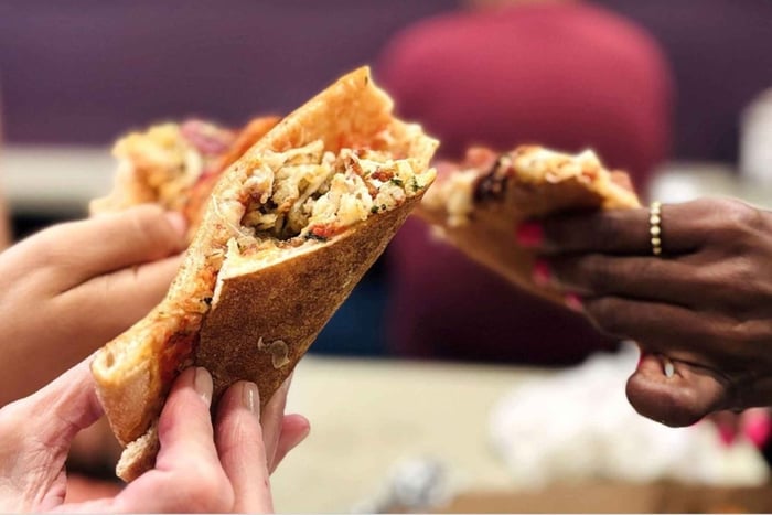 Houston: Downtown Food Tour with 6 Local Favorites Dishes