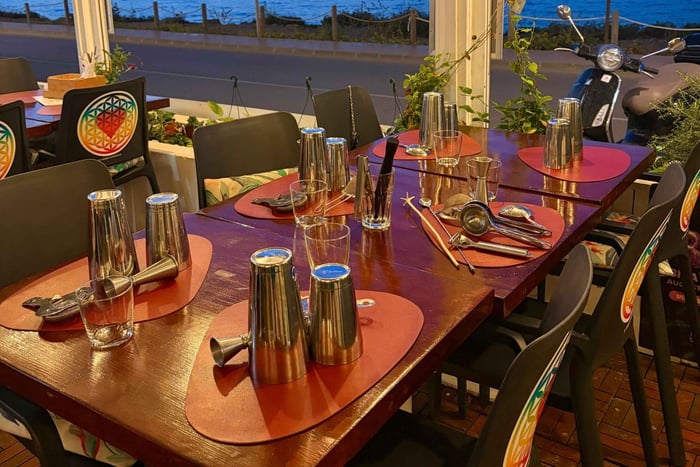 Aula de Preparação de Coquetéis com Tapas e Vista para o Mar