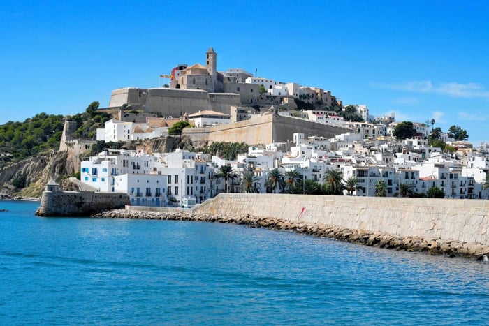 Oplev Dalt Vila: Byvandring i Ibizas historiske hjerte