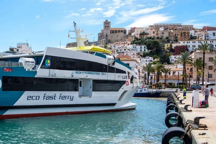 Veerboot van Ibiza naar Formentera – Open terugreis, vaste vertrektijd