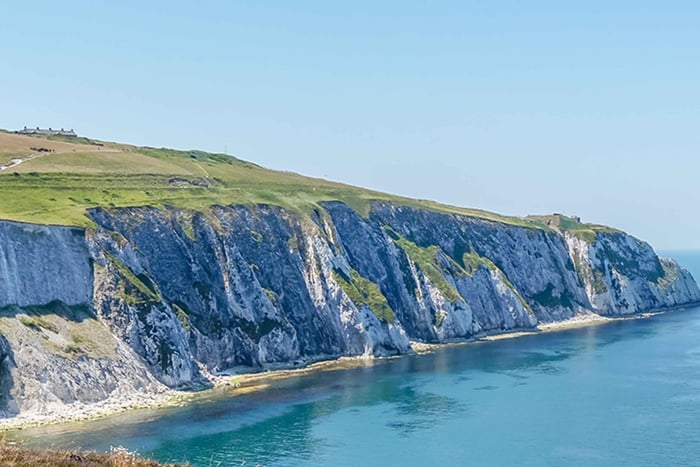 From Portsmouth: Isle of Wight Day Tour by Bus and Ferry