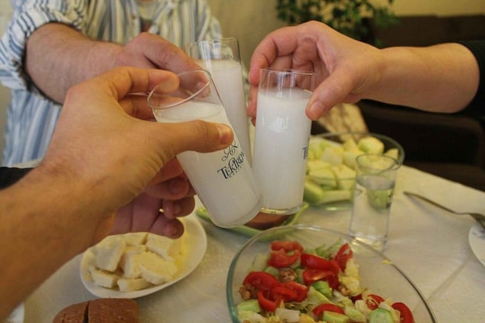 Eat Like a Local – Street Food Night Tour