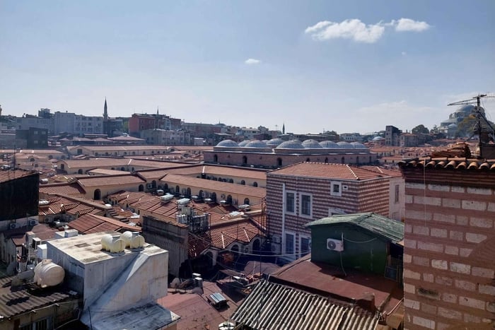 Le Grand Bazar d'Istanbul : Des toits aux passages secrets