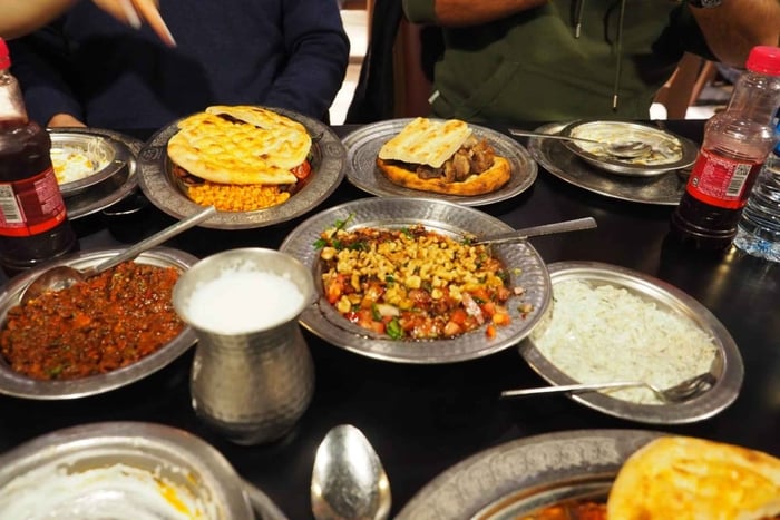 Istanbul: Traditional Turkish Dinner
