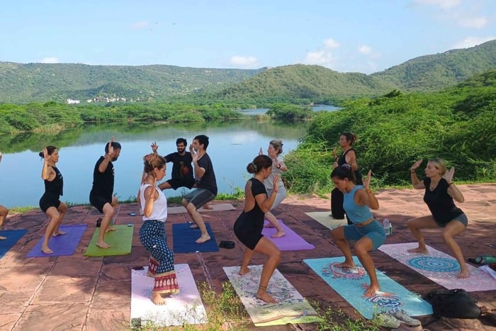 3 uur privé yoga en meditatie tour in Jaipur