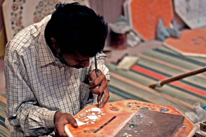 Agra: Shopping-Tour mit weiblicher Reiseführerin und Marmor-Workshop
