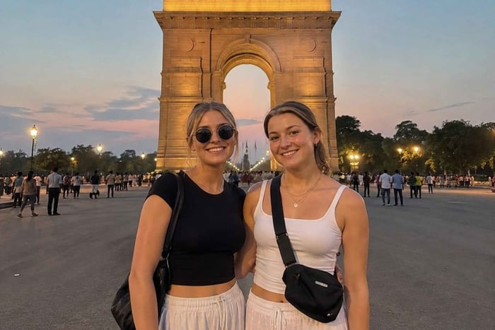 Från Delhi: Rundtur med bil för att se Delhi vid kvällstid – 4 timmar