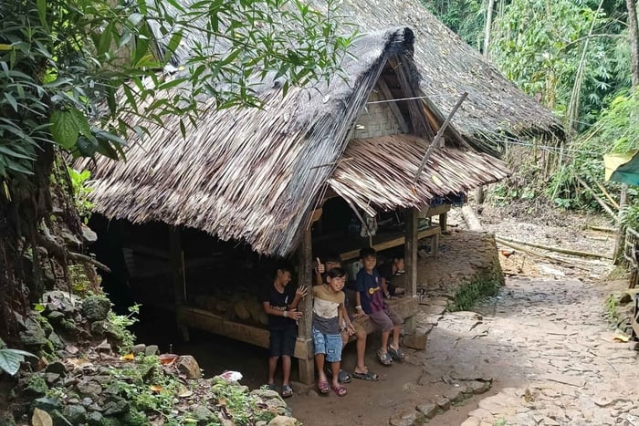 Tour di un giorno del villaggio e dell'inseguitore Baduy di Jakarta