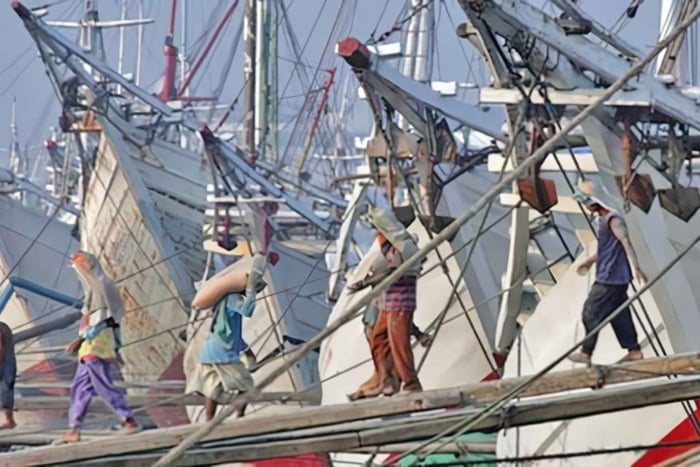 Jakarta Heritage City Tour With Lunch & Souvenir