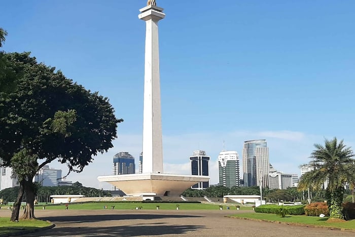 Jakarta: Private Car Charter with Professional Driver