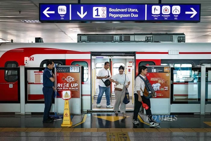 Tour met het openbaar vervoer in Jakarta